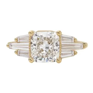 18K Gold Cushion-Shaped Ring Mount with Baguette "Wings"