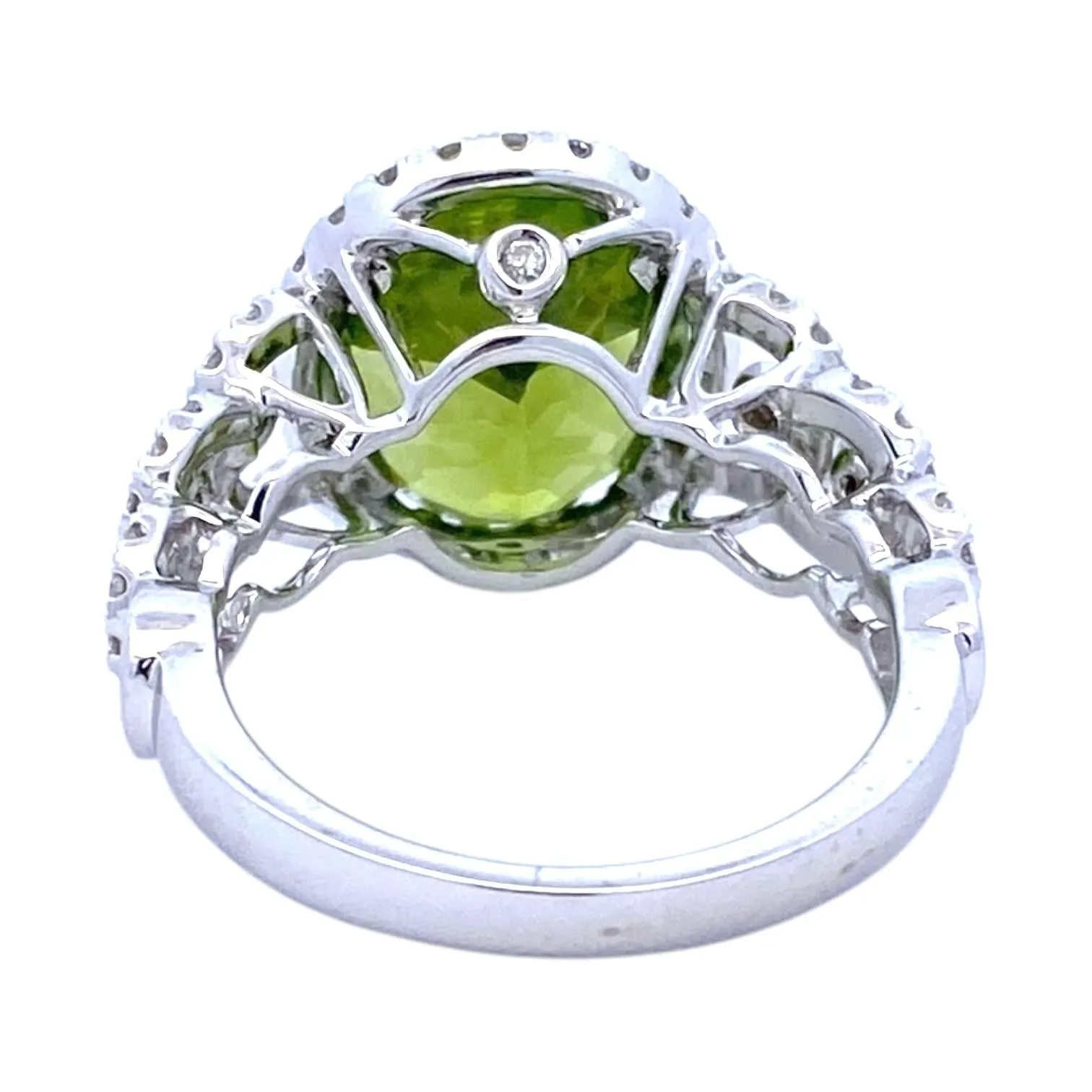 18K White Gold Peridot & Diamond Ring
