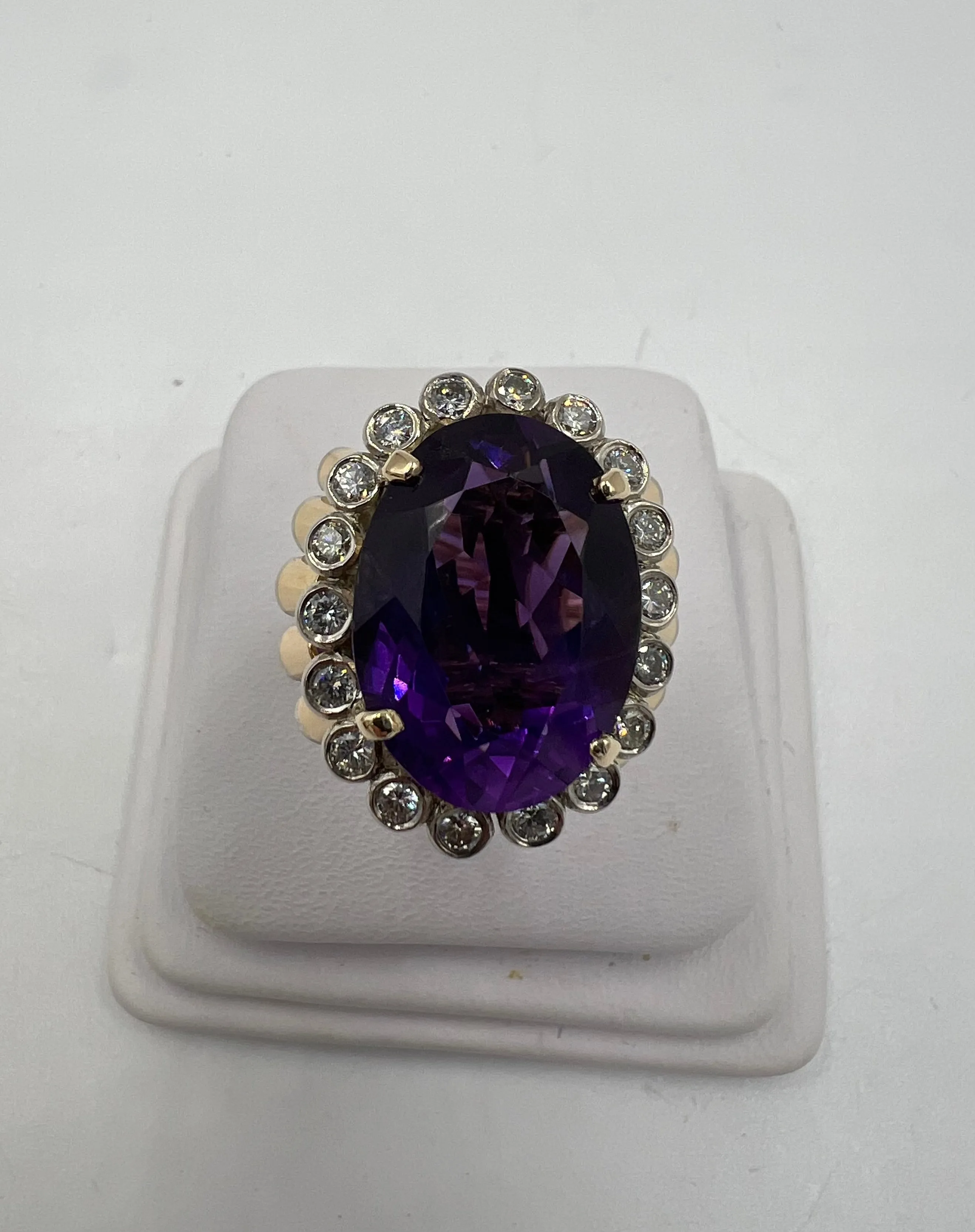 1950s Retro Amethyst Diamond Yellow Gold Cocktail Ring