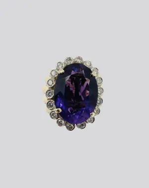 1950s Retro Amethyst Diamond Yellow Gold Cocktail Ring
