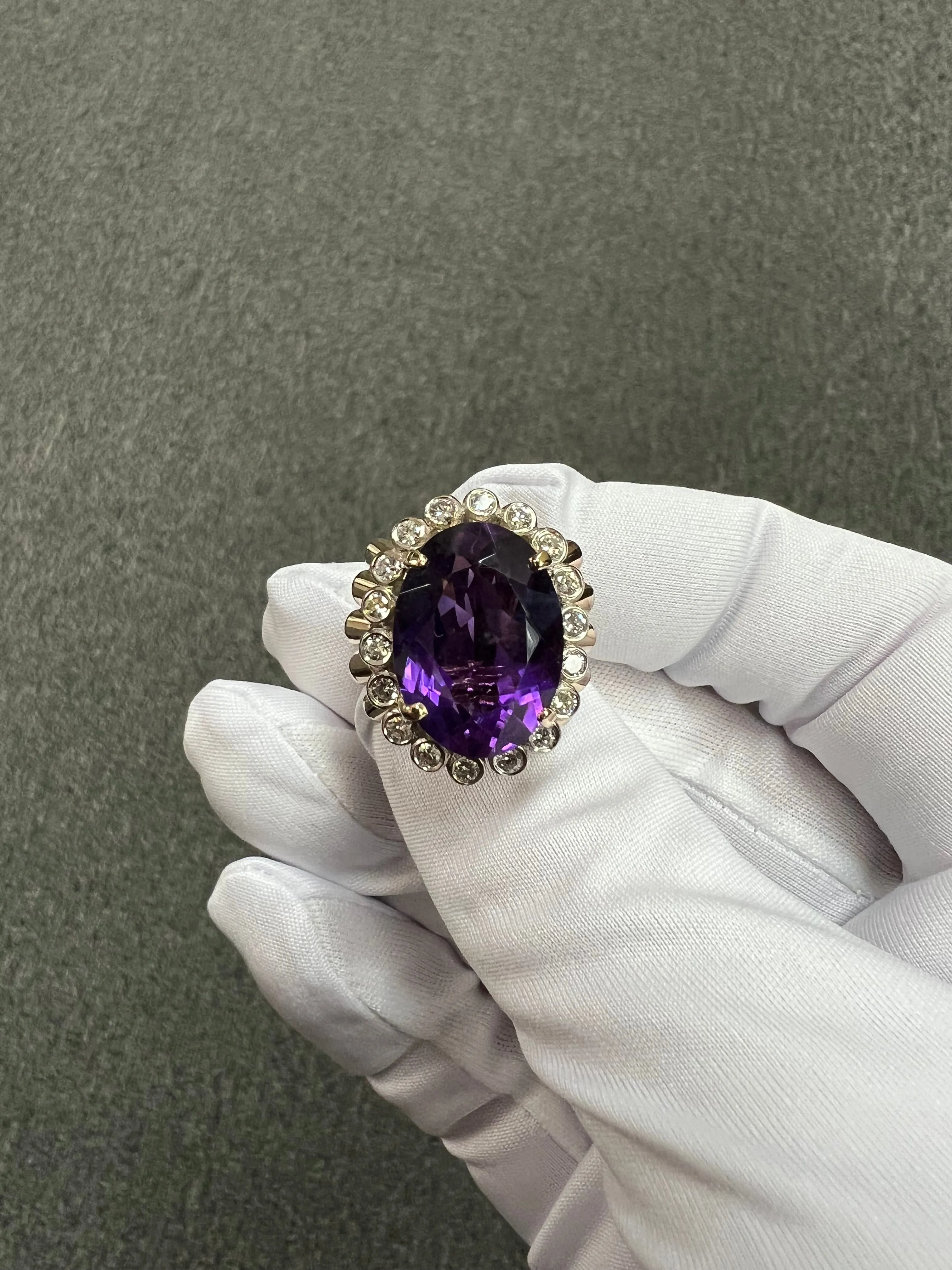 1950s Retro Amethyst Diamond Yellow Gold Cocktail Ring