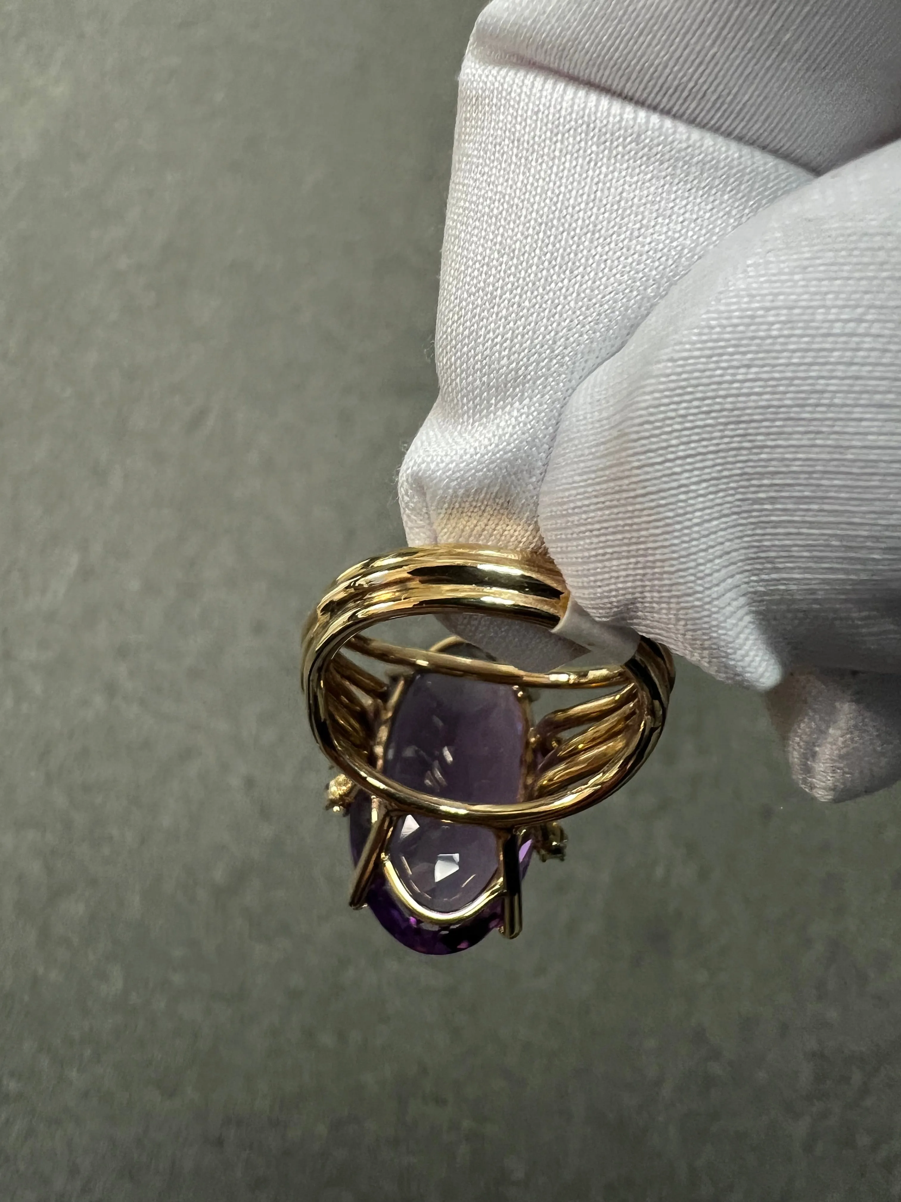 1970s Amethyst Diamond Yellow Gold Cocktail Ring