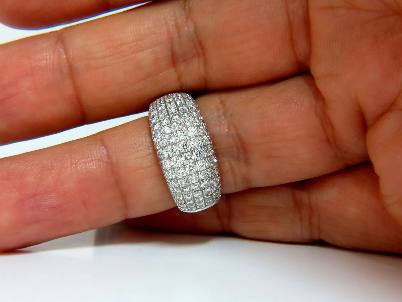 2.77CT FULL CUT DIAMONDS BEAD SET WIDE BAND RING 18KT 10MM SIZE 6.75