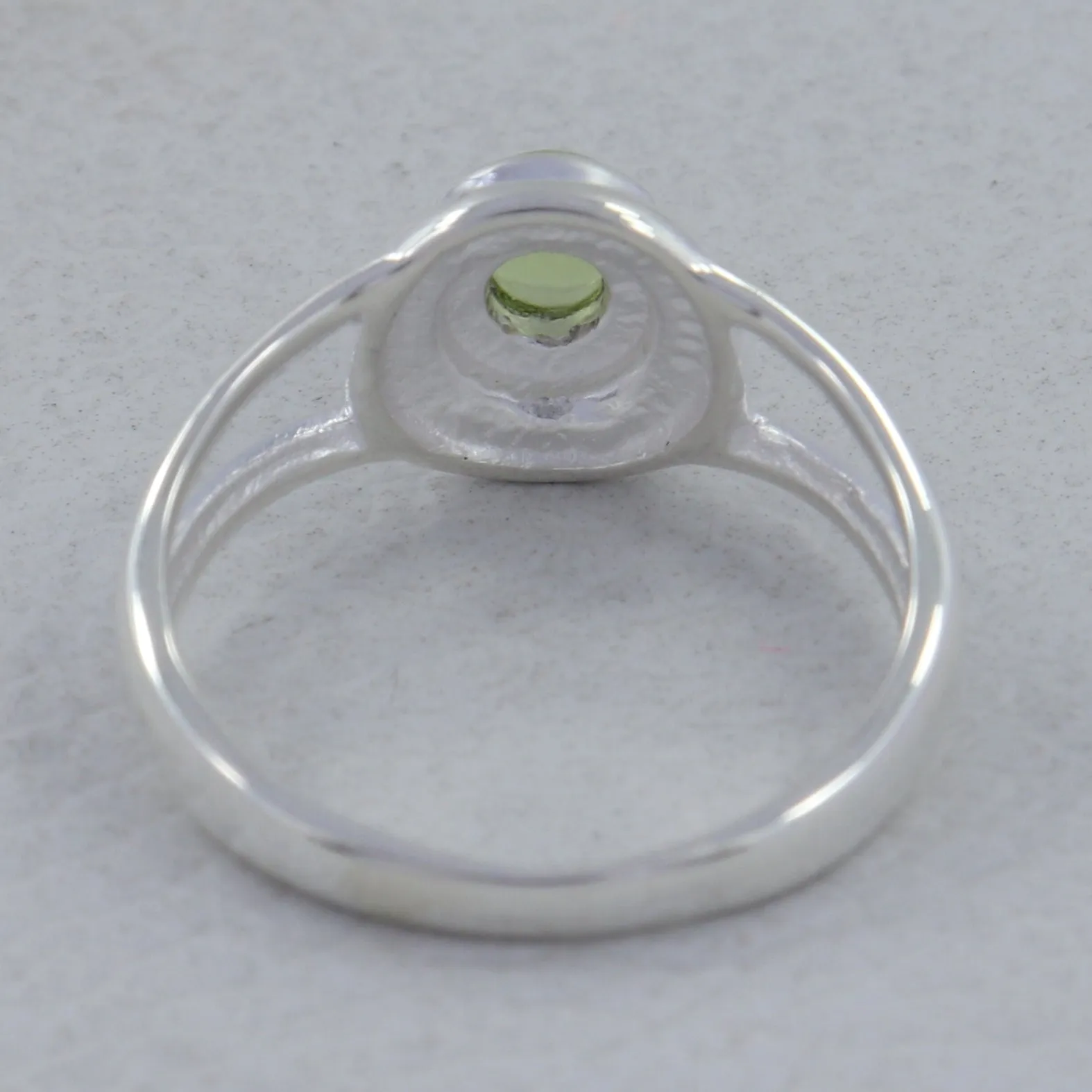 925 Starling Silver Peridot Rings