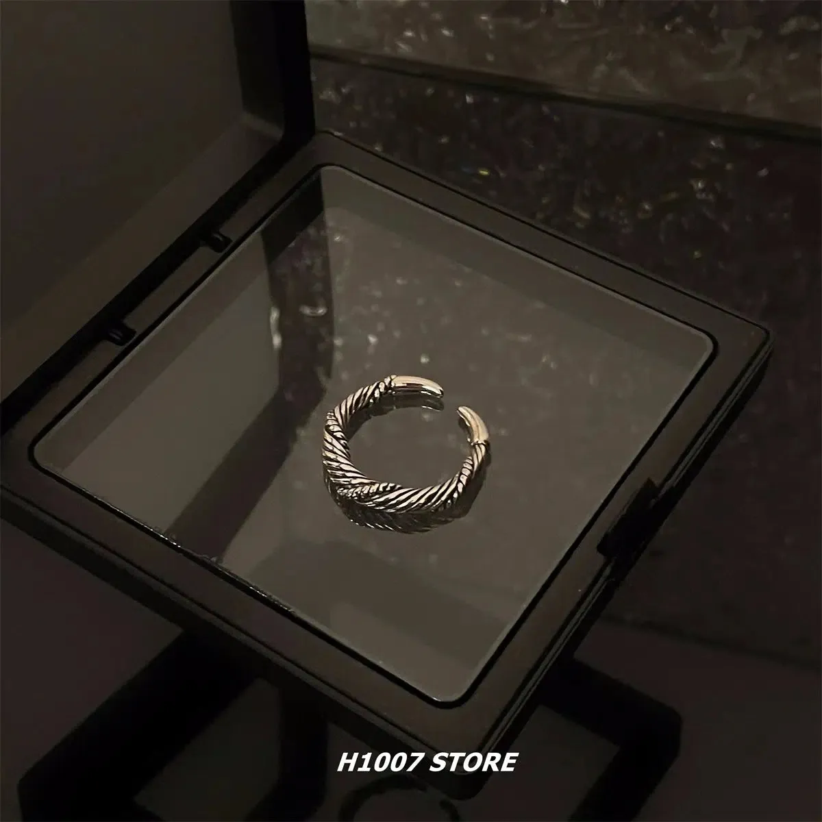 Adjustable Hip-Hop Ring