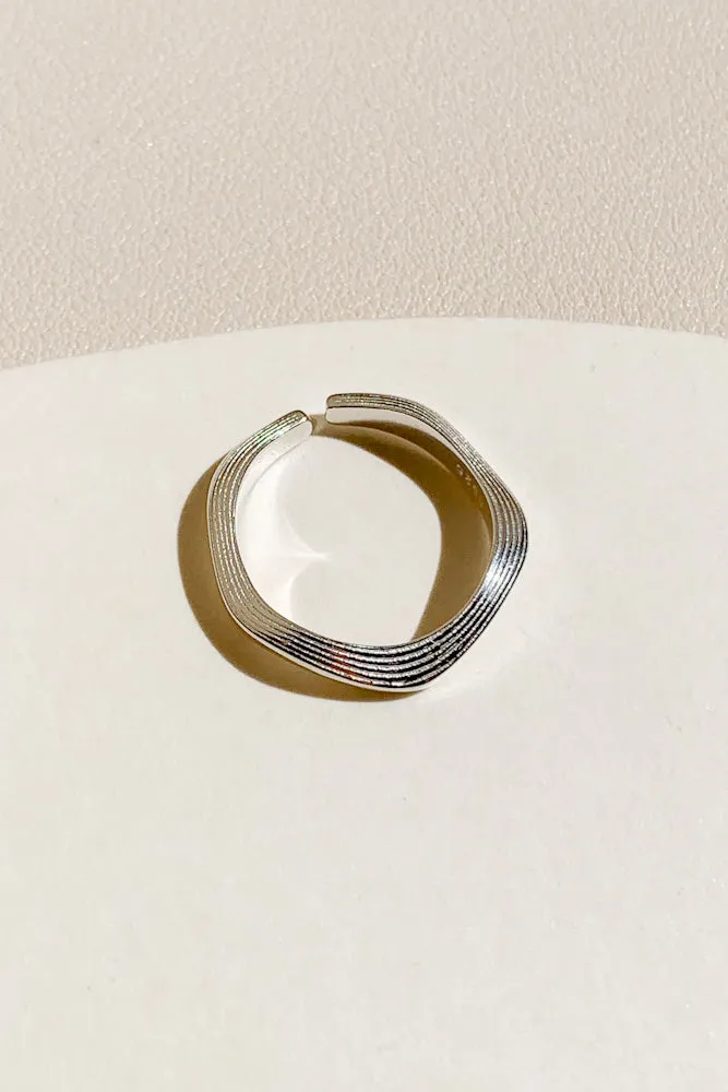 Bowen Ring (925 Silver)
