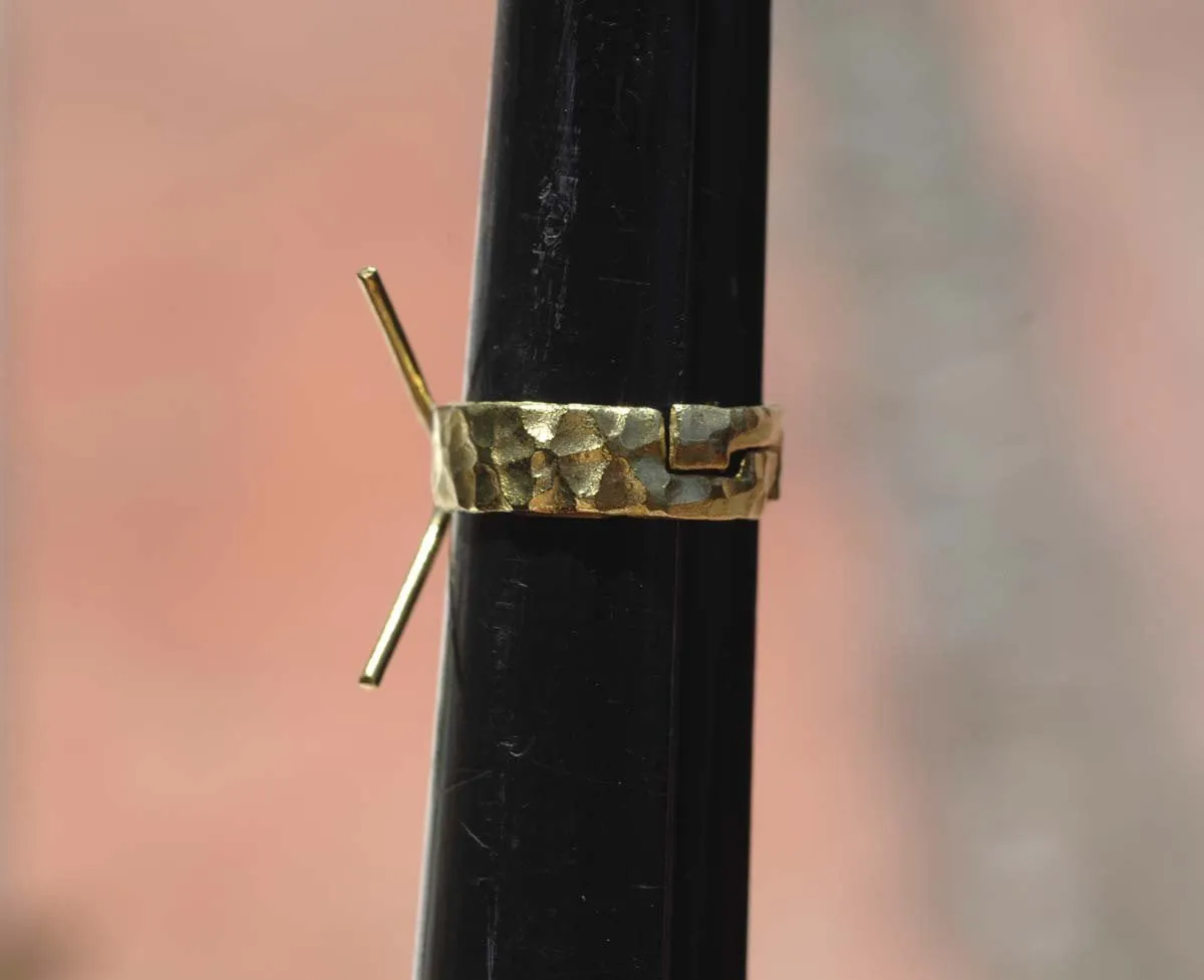 Brass Adjustable Ring Claw Setting For Natural Stones or Whatever with Pattern Hammered Mini Claw 4 Prongs