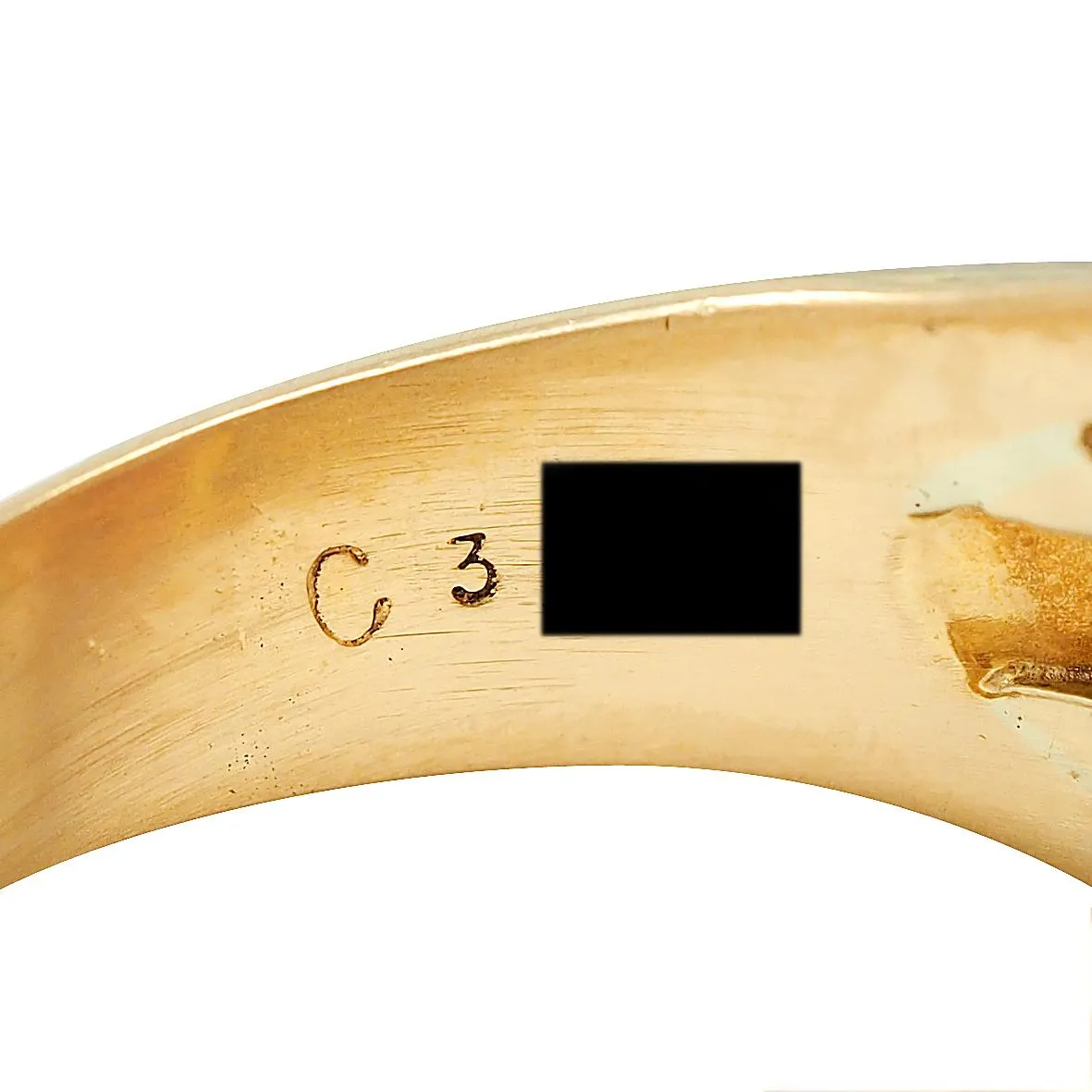 Bulgari 1970's Red Spinel 18 Karat Yellow Gold Vintage Three Stone Unisex Signet Ring
