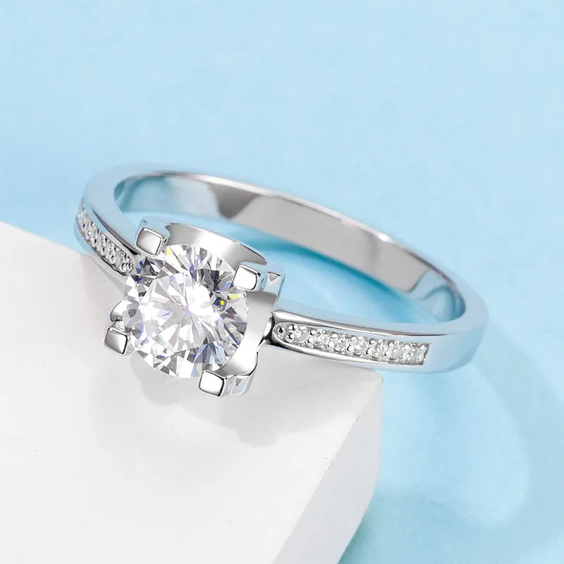 Classic Round Cut Moissanite Diamond Micro Setting Solitaire Rings