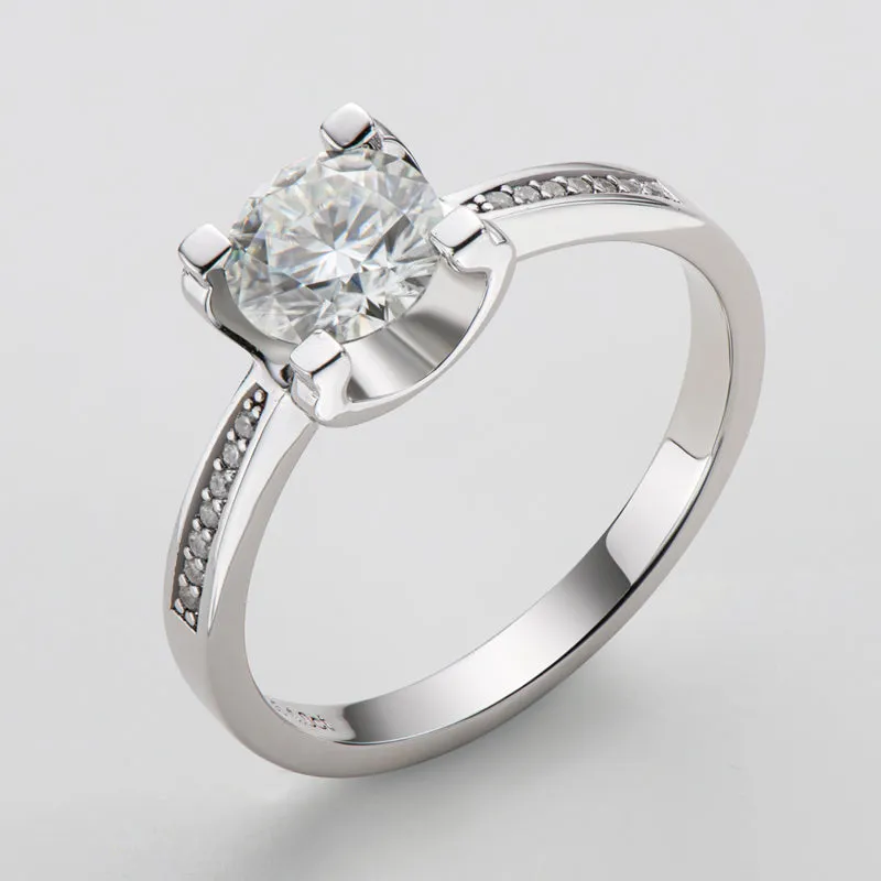 Classic Round Cut Moissanite Diamond Micro Setting Solitaire Rings