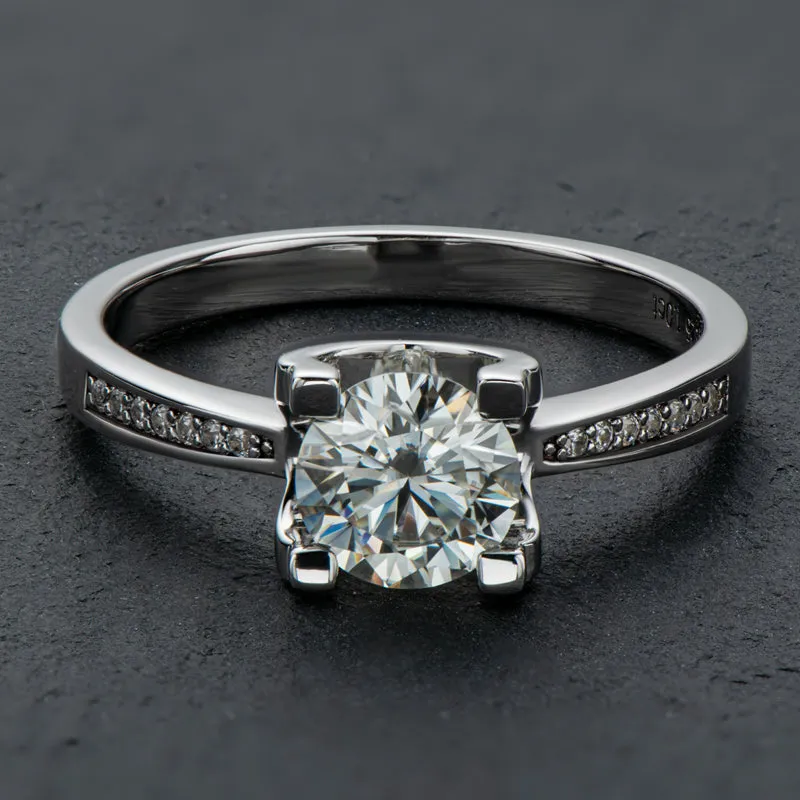 Classic Round Cut Moissanite Diamond Micro Setting Solitaire Rings