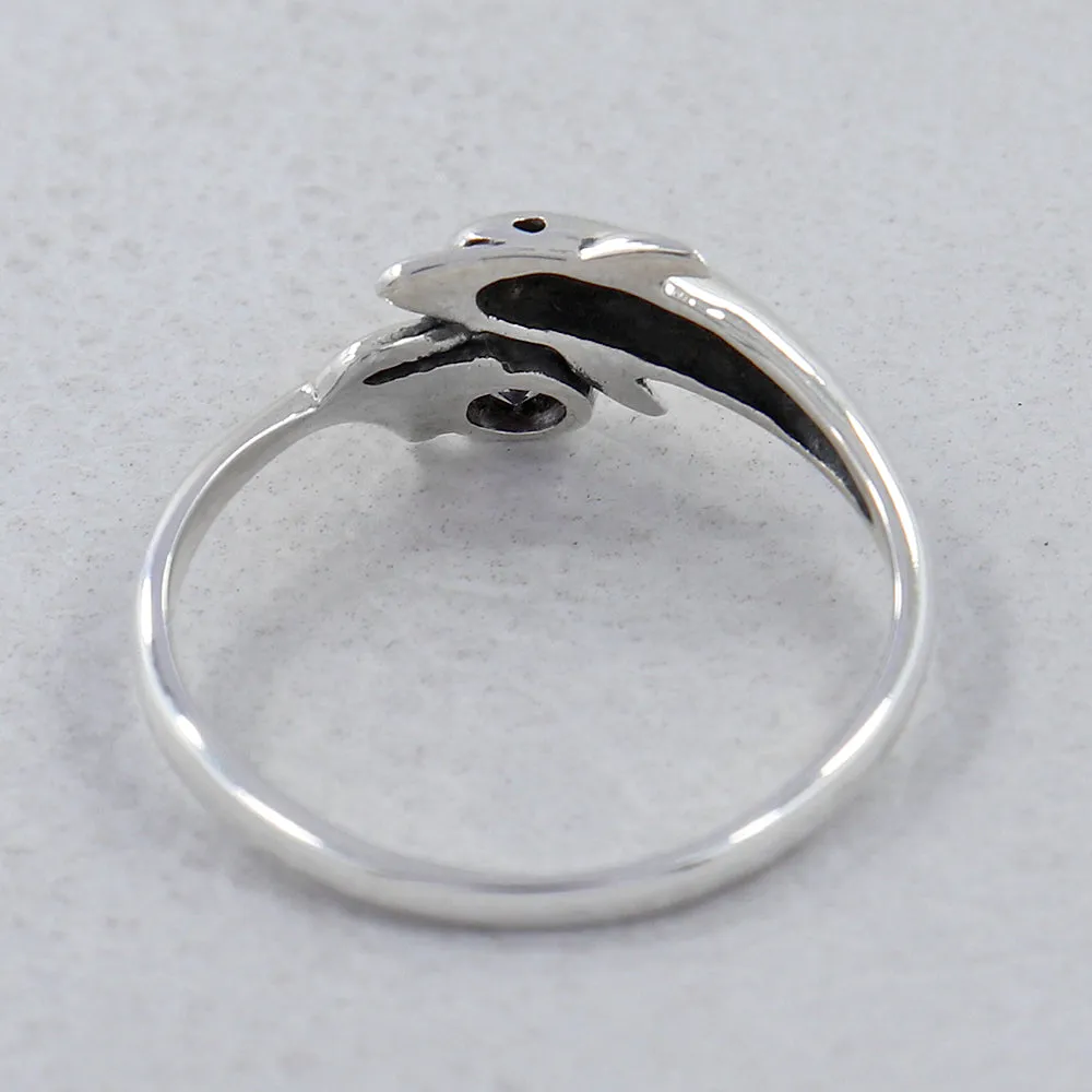 Dolphin Design Peridot Birthstone 925 Silver Ring
