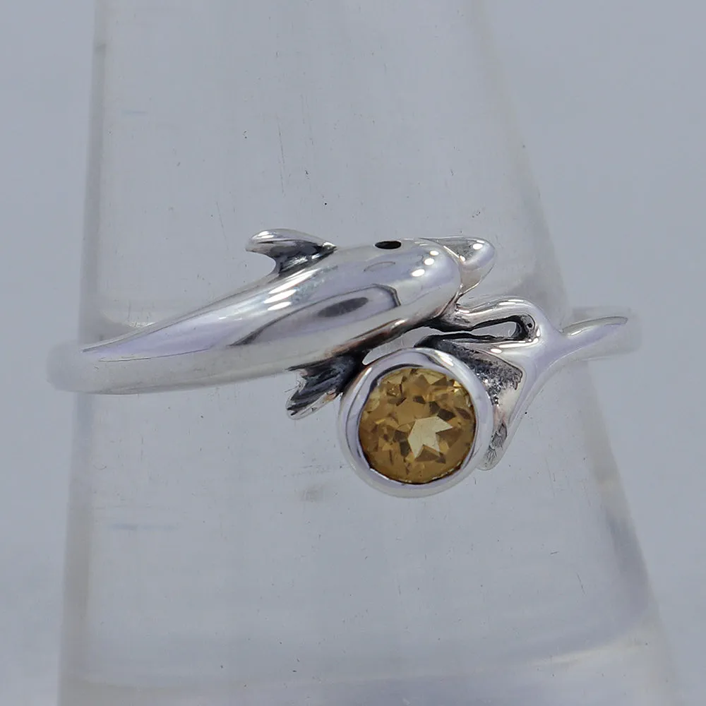 Dolphin Design Peridot Birthstone 925 Silver Ring