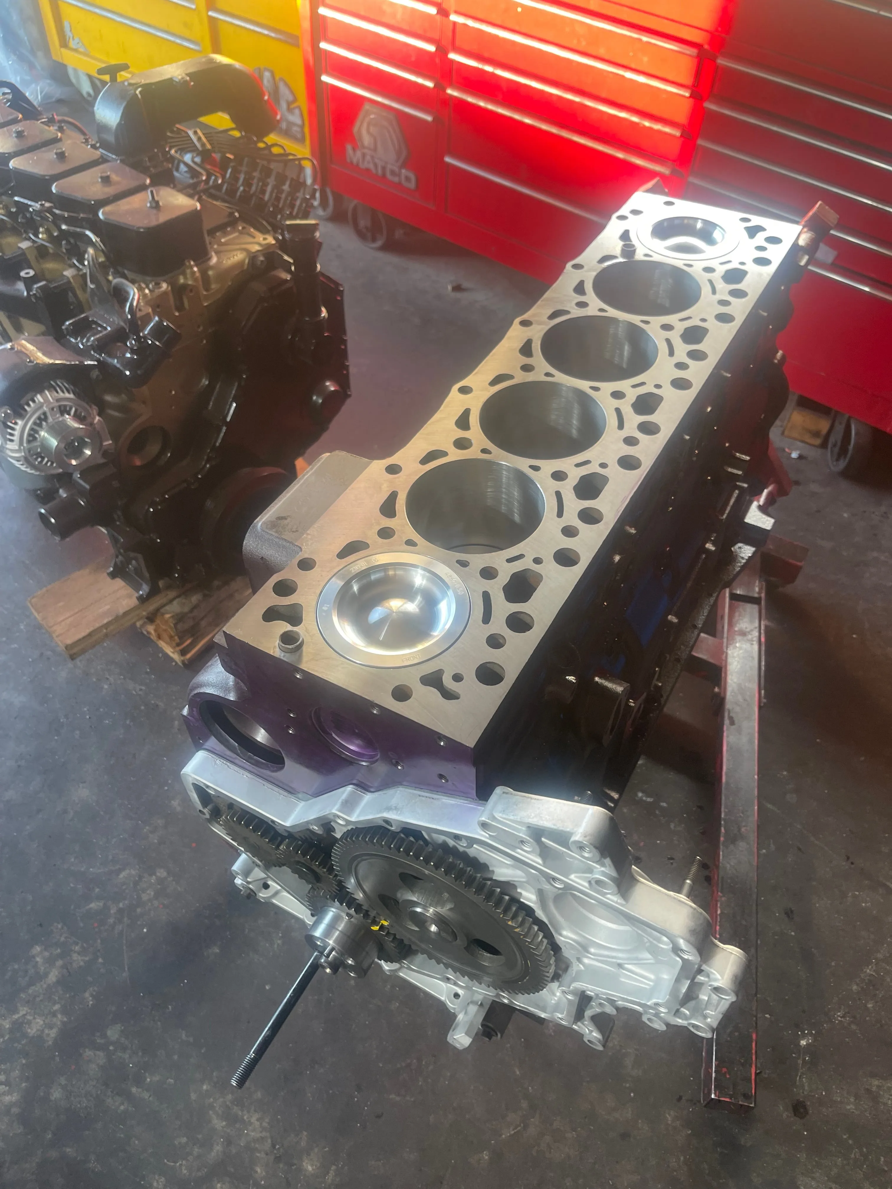 HD 5.9 or 6.7 cummins engine long-block