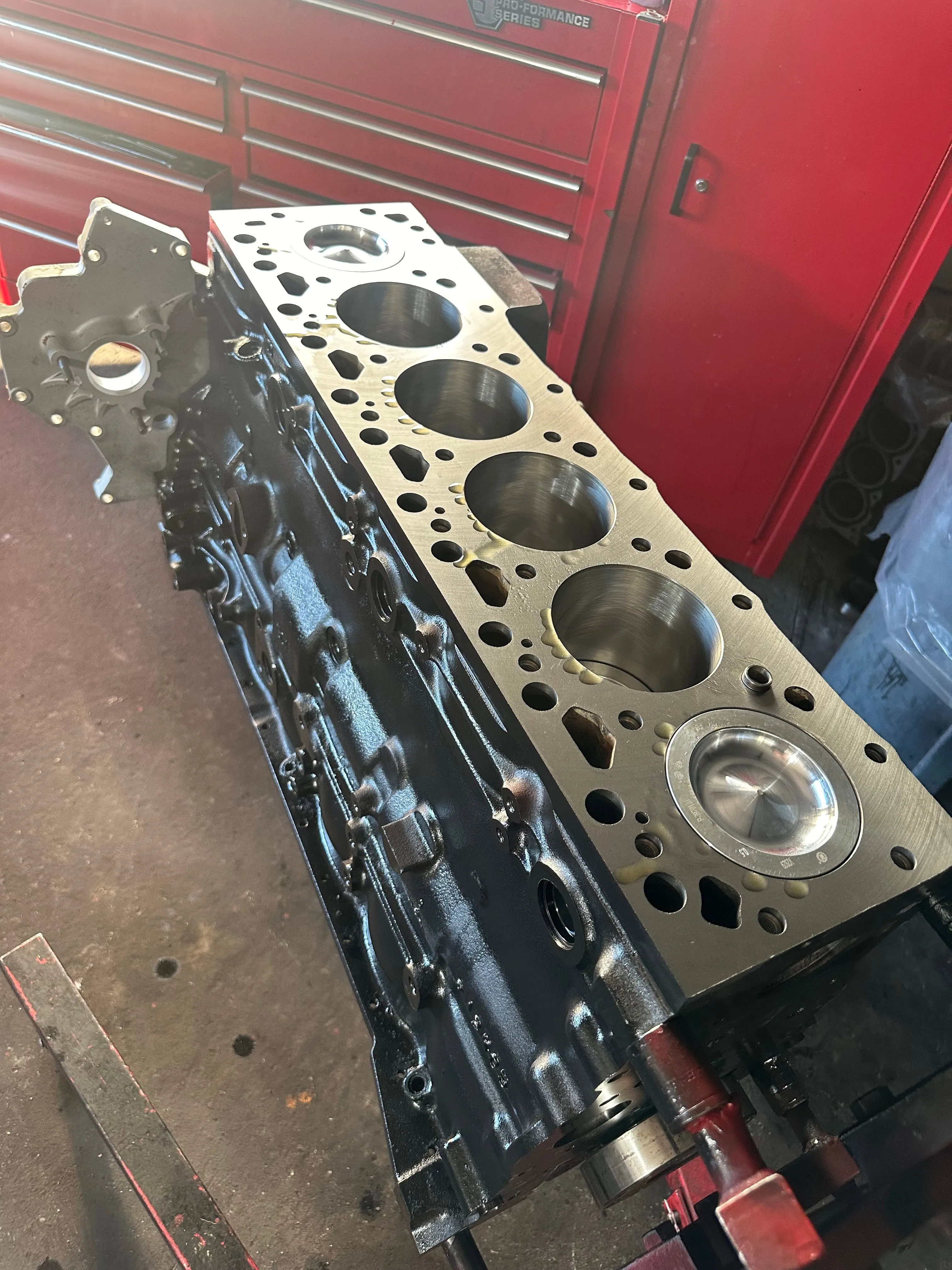 HD 5.9 or 6.7 cummins engine long-block