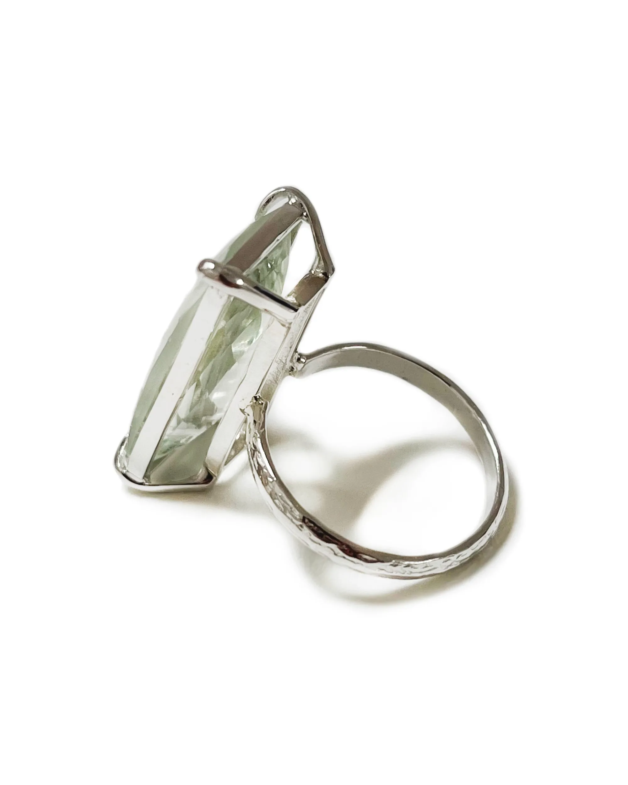 Large Shimmer Ring in Prasiolite