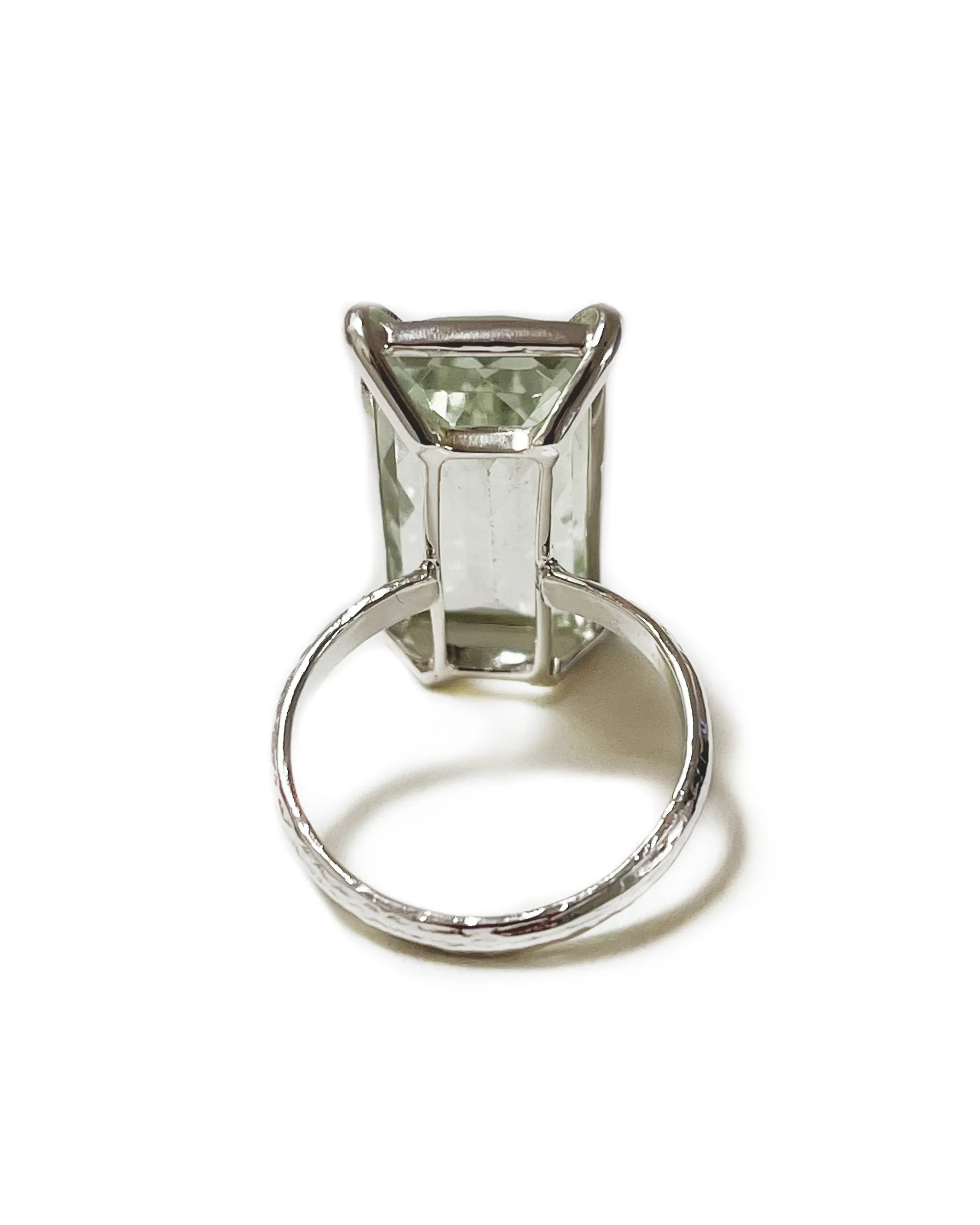 Large Shimmer Ring in Prasiolite