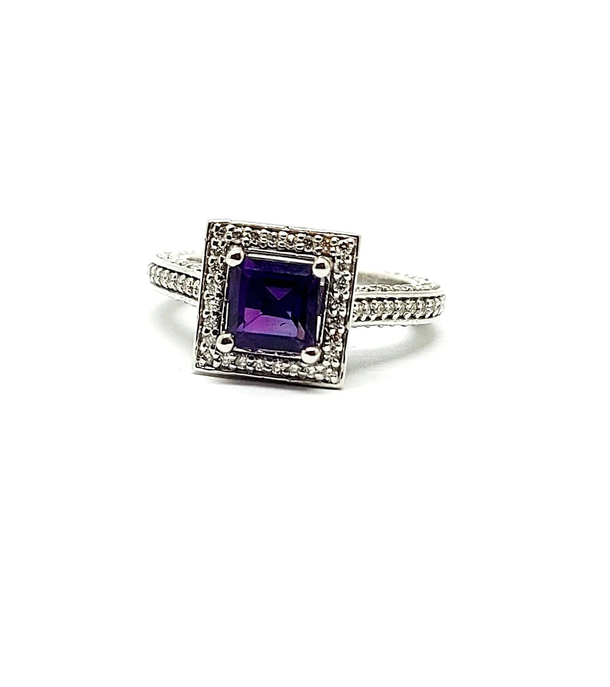 Micropavé  Hidden Halo Ring with Princess cut Amethyst and Diamond