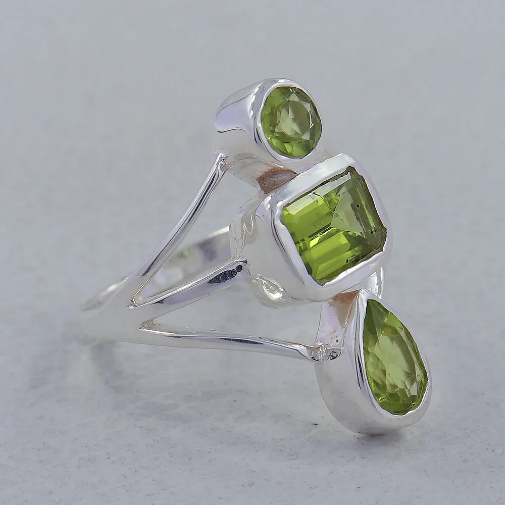 Natural Blue Topaz Gemstone 925 Sterling Silver Ring