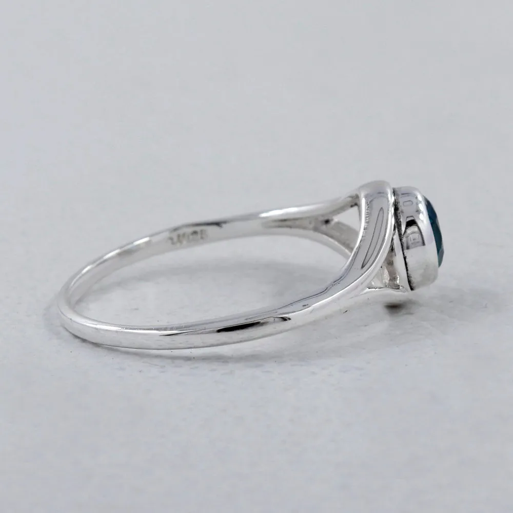 Natural Peridot Silver Ring