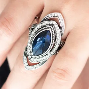 Paparazzi - Hot off the EMPRESS  Blue -Rhinestone Ring
