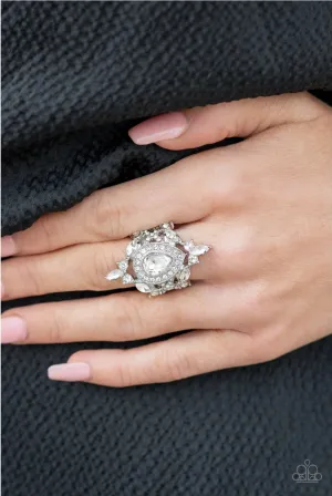 Paparazzi Mega Stardom - White Ring