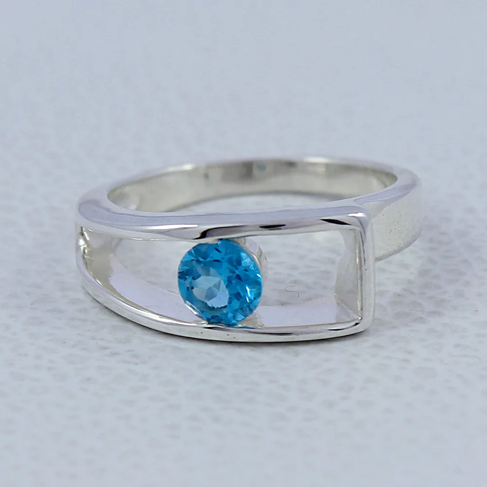 Peridot  925 Sterling Silver Ring