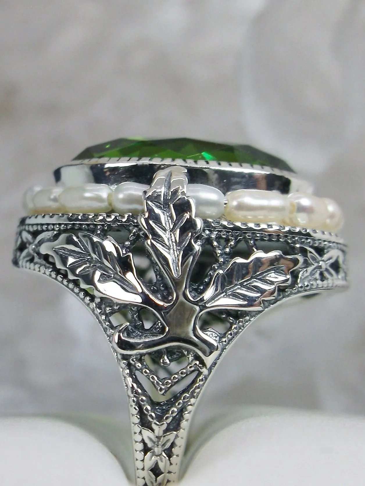Peridot Ring, Garden Leaf Silver Filigree, Victorian Jewelry #D156