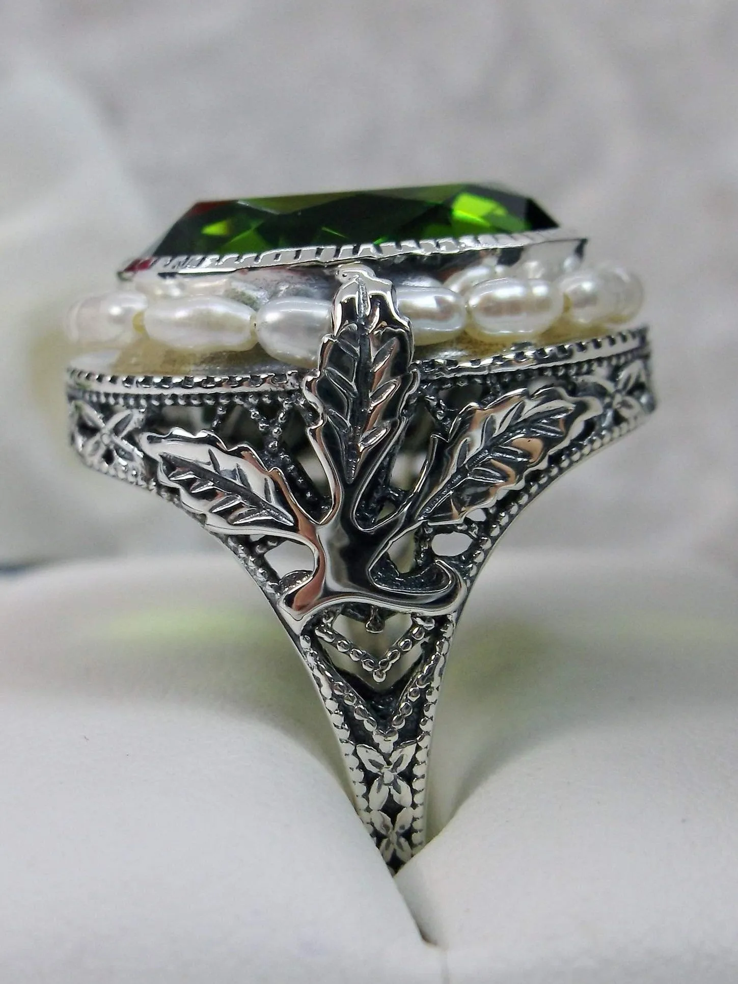 Peridot Ring, Garden Leaf Silver Filigree, Victorian Jewelry #D156