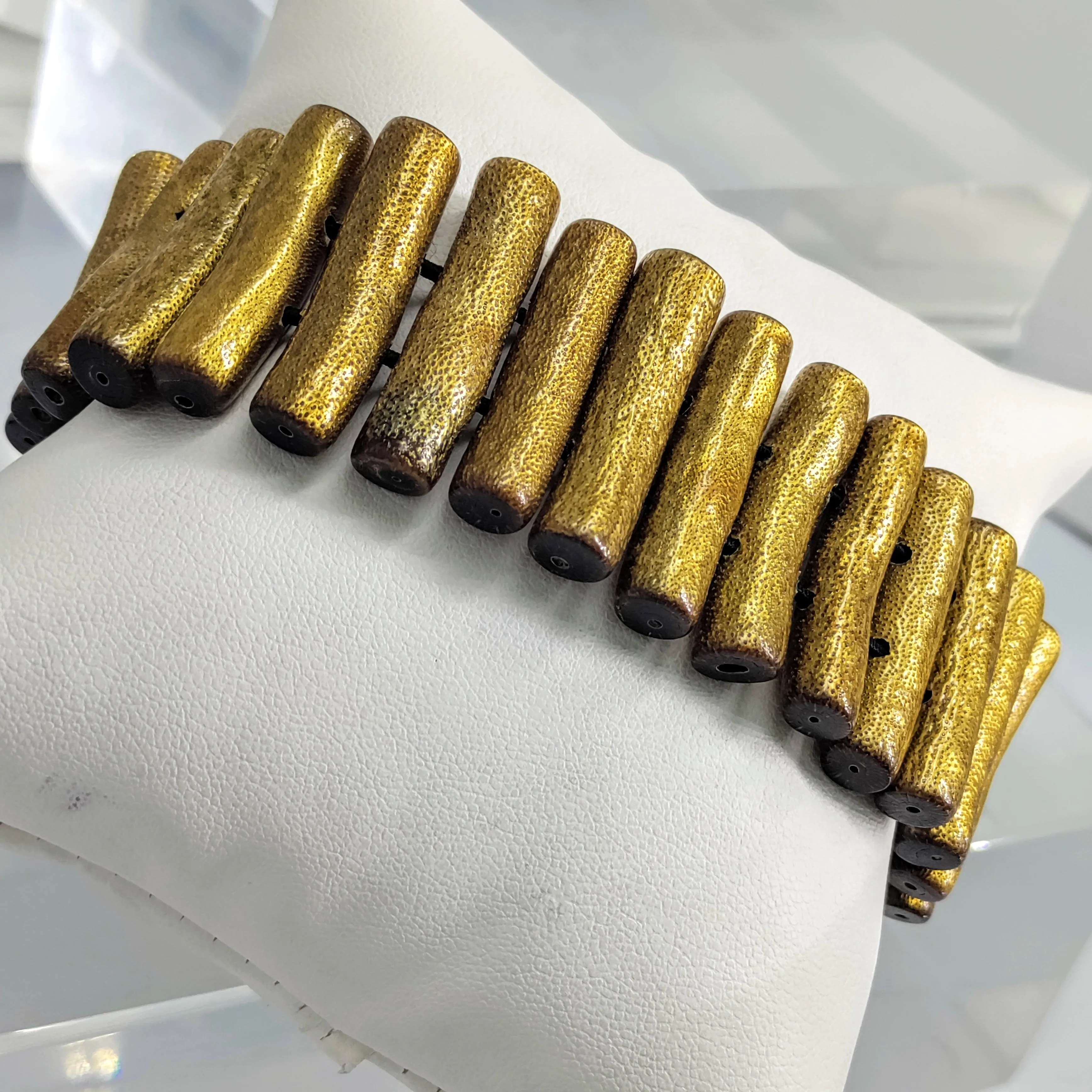 "Golden Ladder" Bracelet - Natural, Ethical, Golden Coral, Elastic