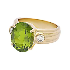 Ring-Peridot and Diamond  (2115J)