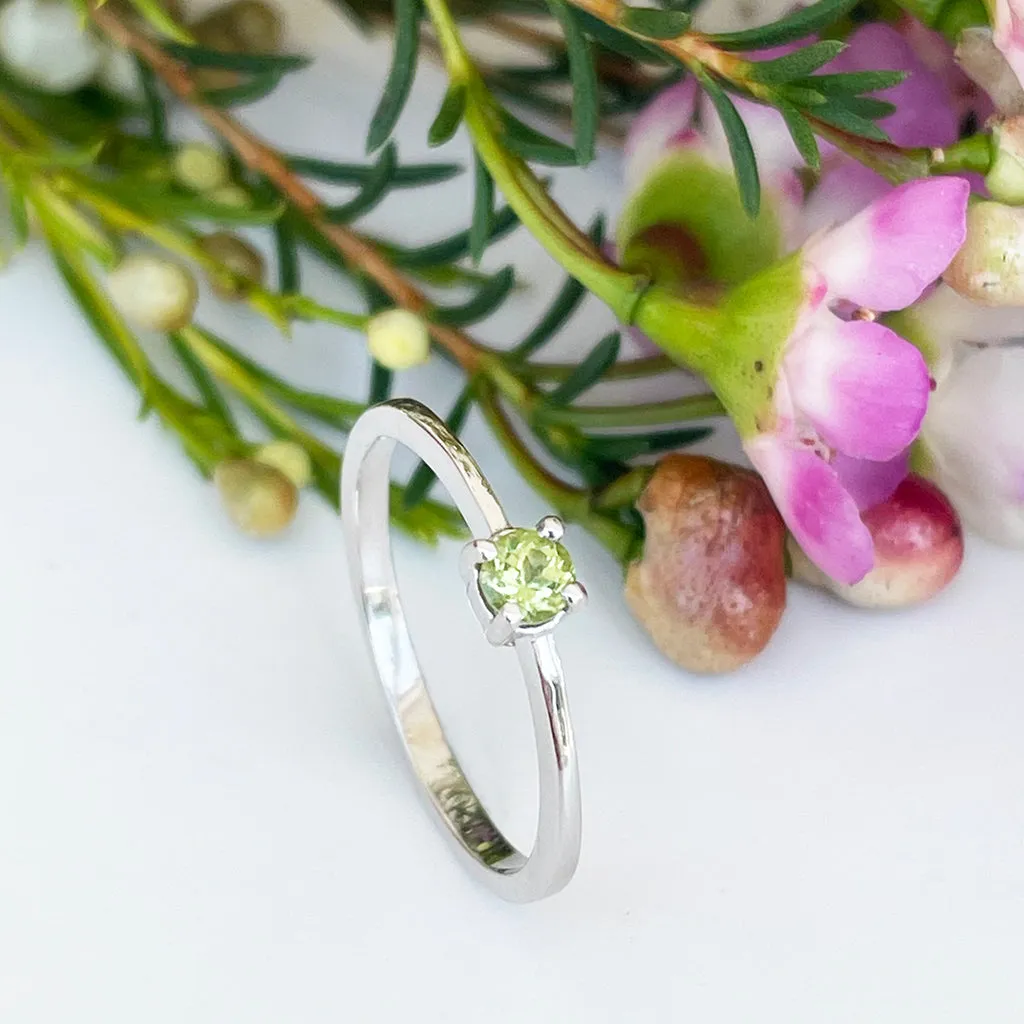 Silver Petite Solitaire Peridot Ring