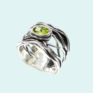 Silver Ring for woman set peridot