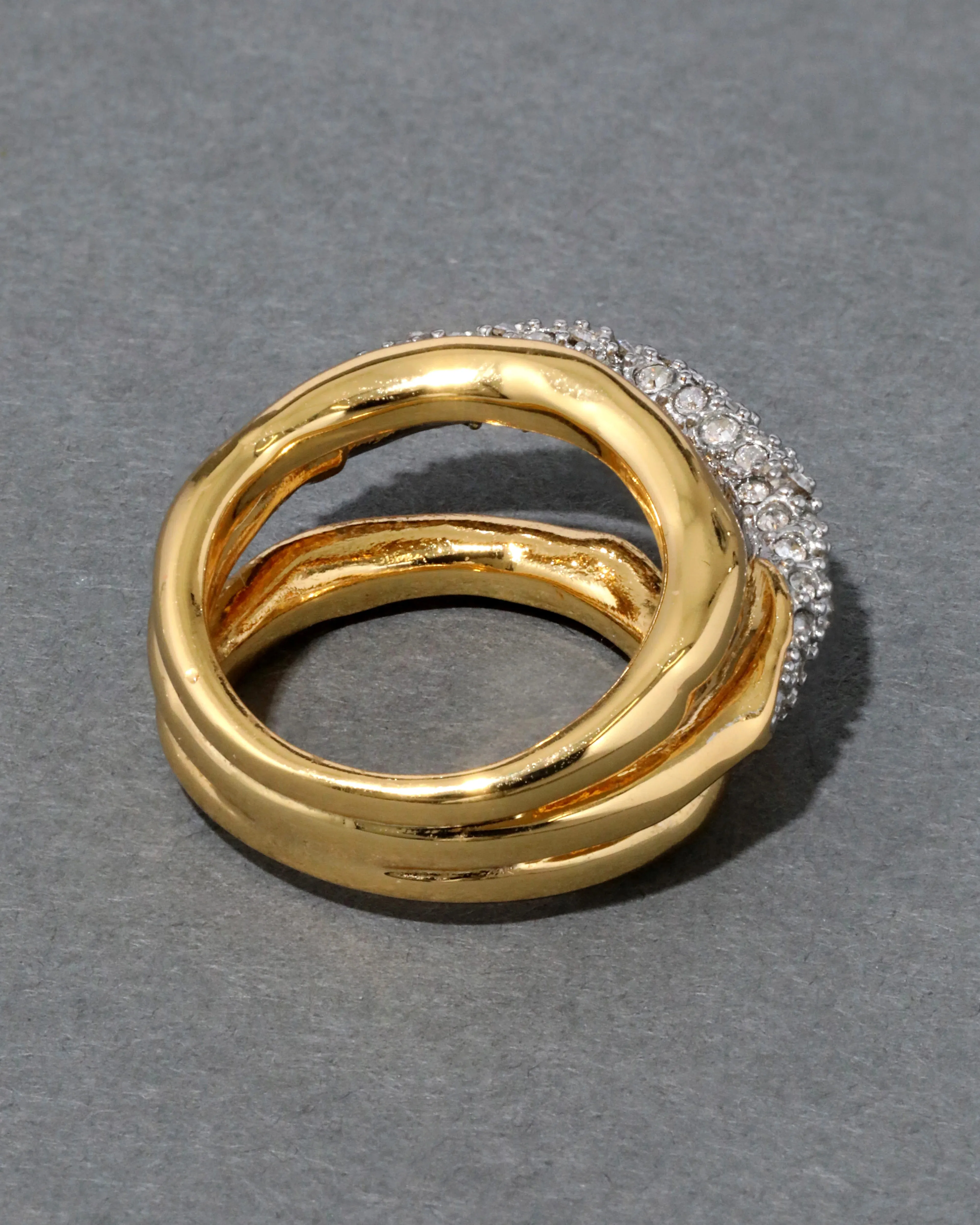 Solanales Crystal Orbiting Ring - Gold - Size 8