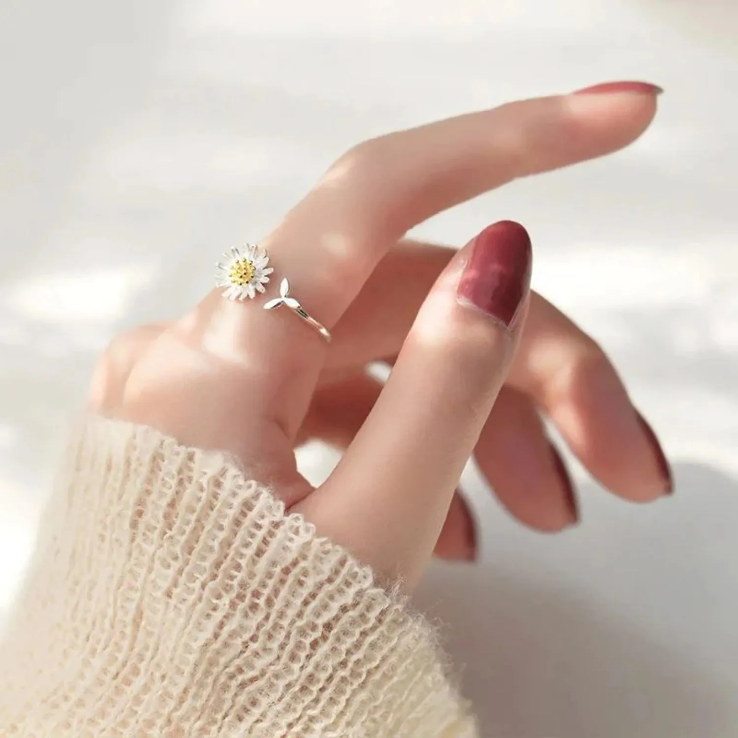 Sterling Silver Floral Design Openable Ring
