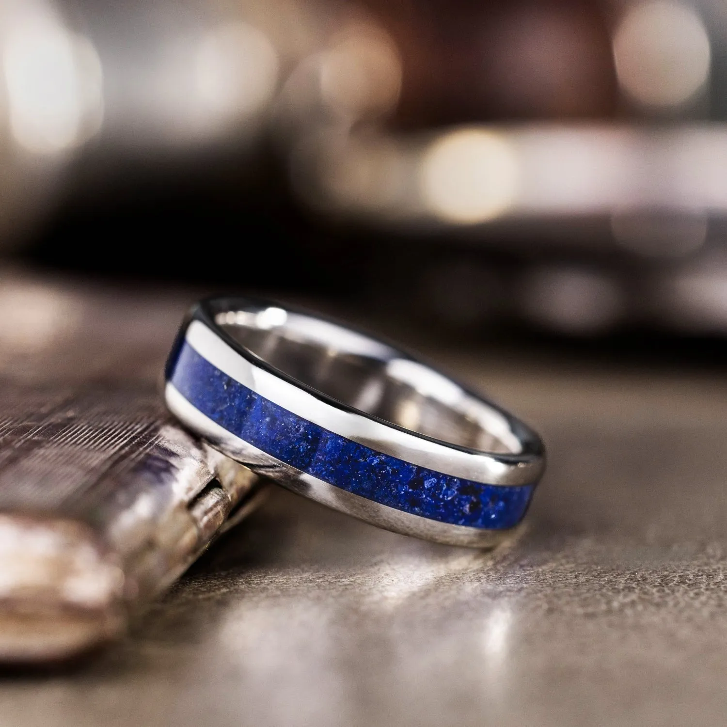 The Atlas | Men's Silver Lapis Lazuli Wedding Band