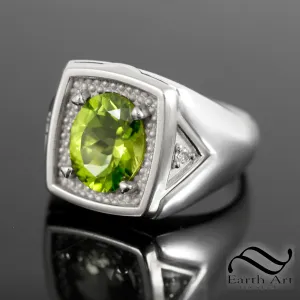 Timeless Peridot Signet Ring - 4 ct - Mixed Metal