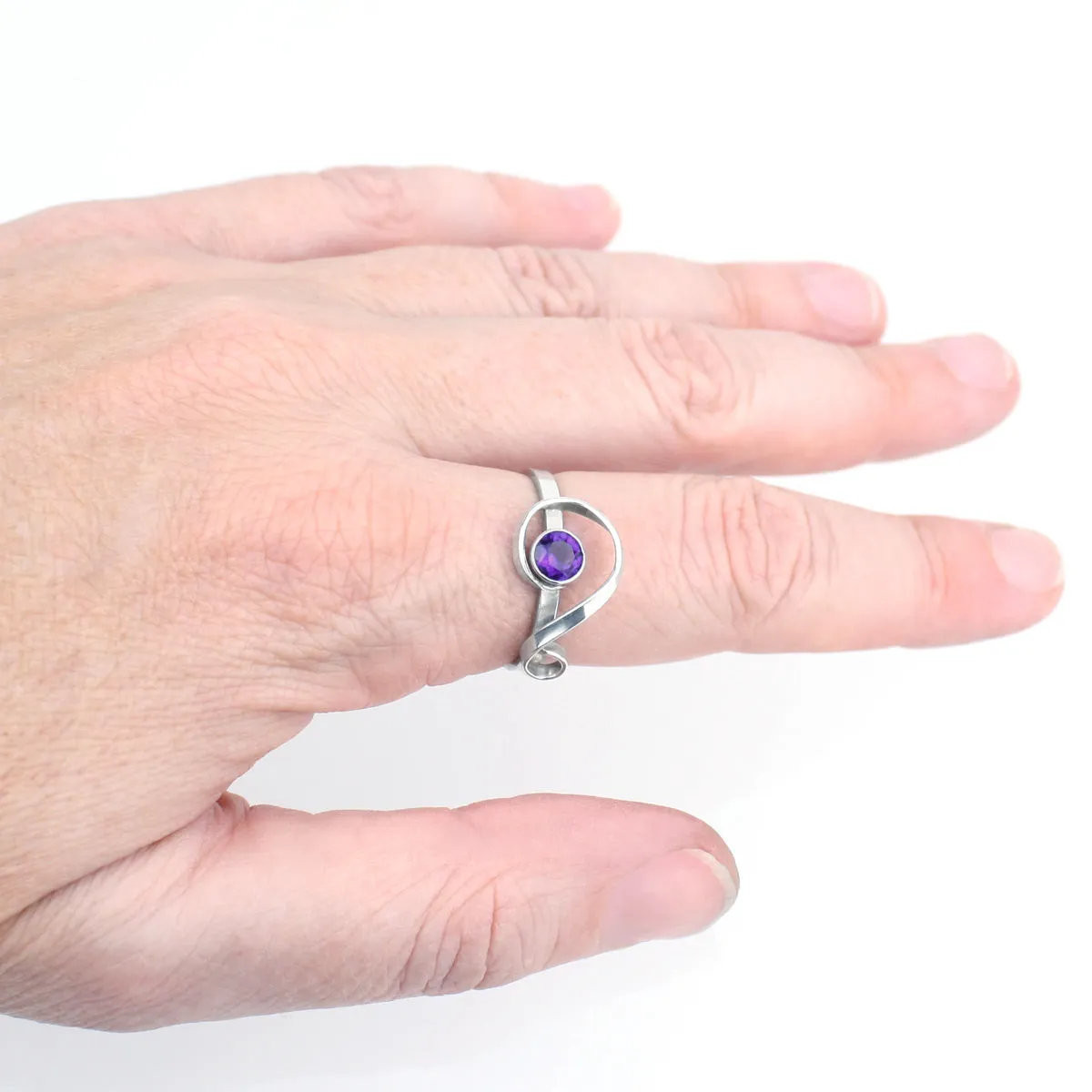 Treble Clef Ring - Amethyst (February Birthstone)