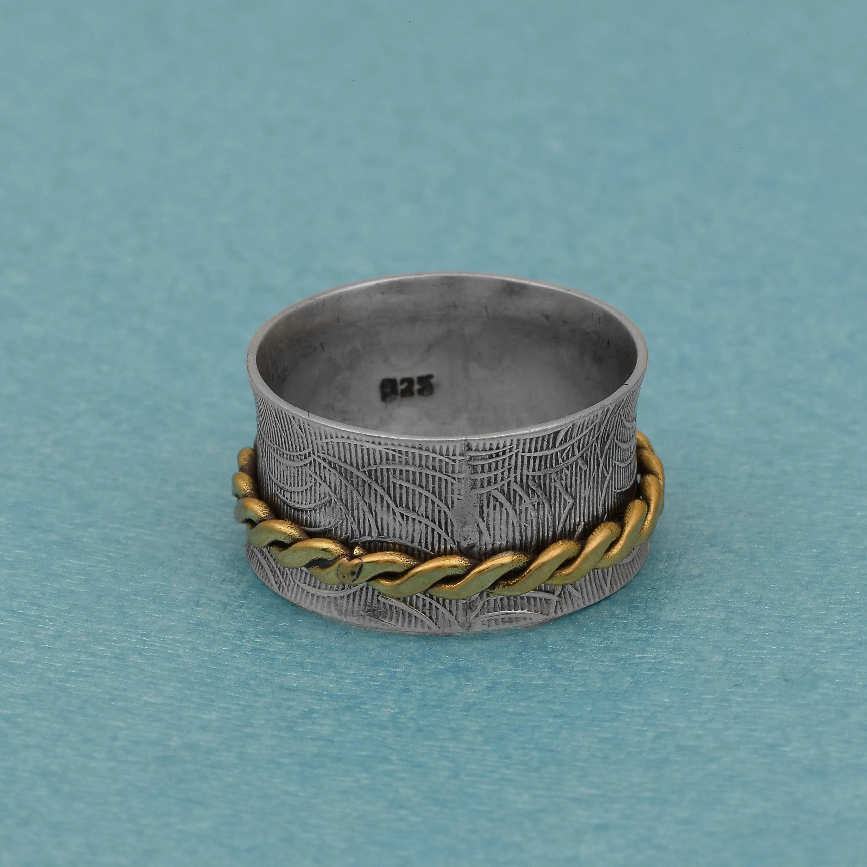 Two Banded Rope Band Engraved Spinner Ring