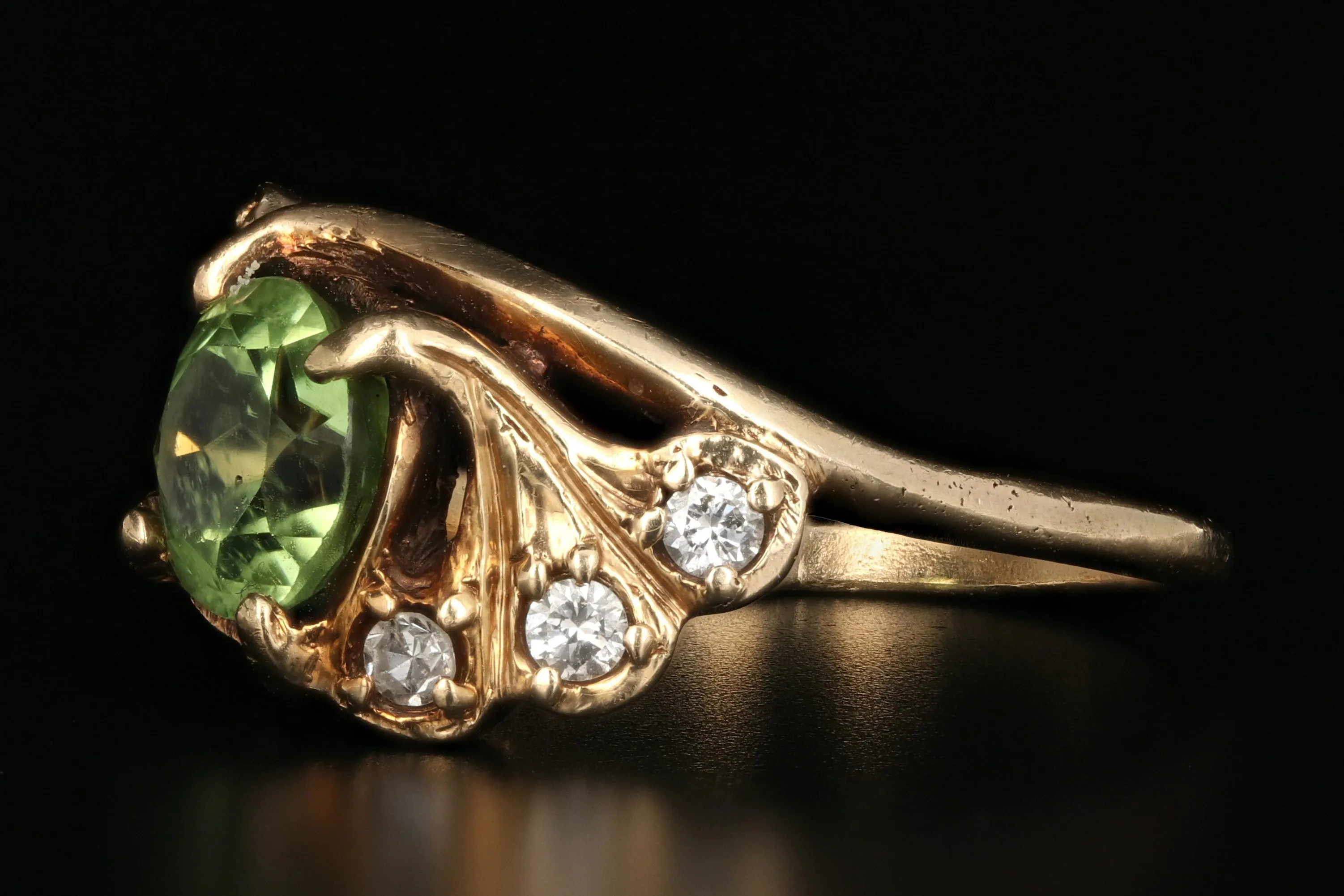 Vintage 14K Yellow Gold 2 Carat Peridot and Diamond Ring