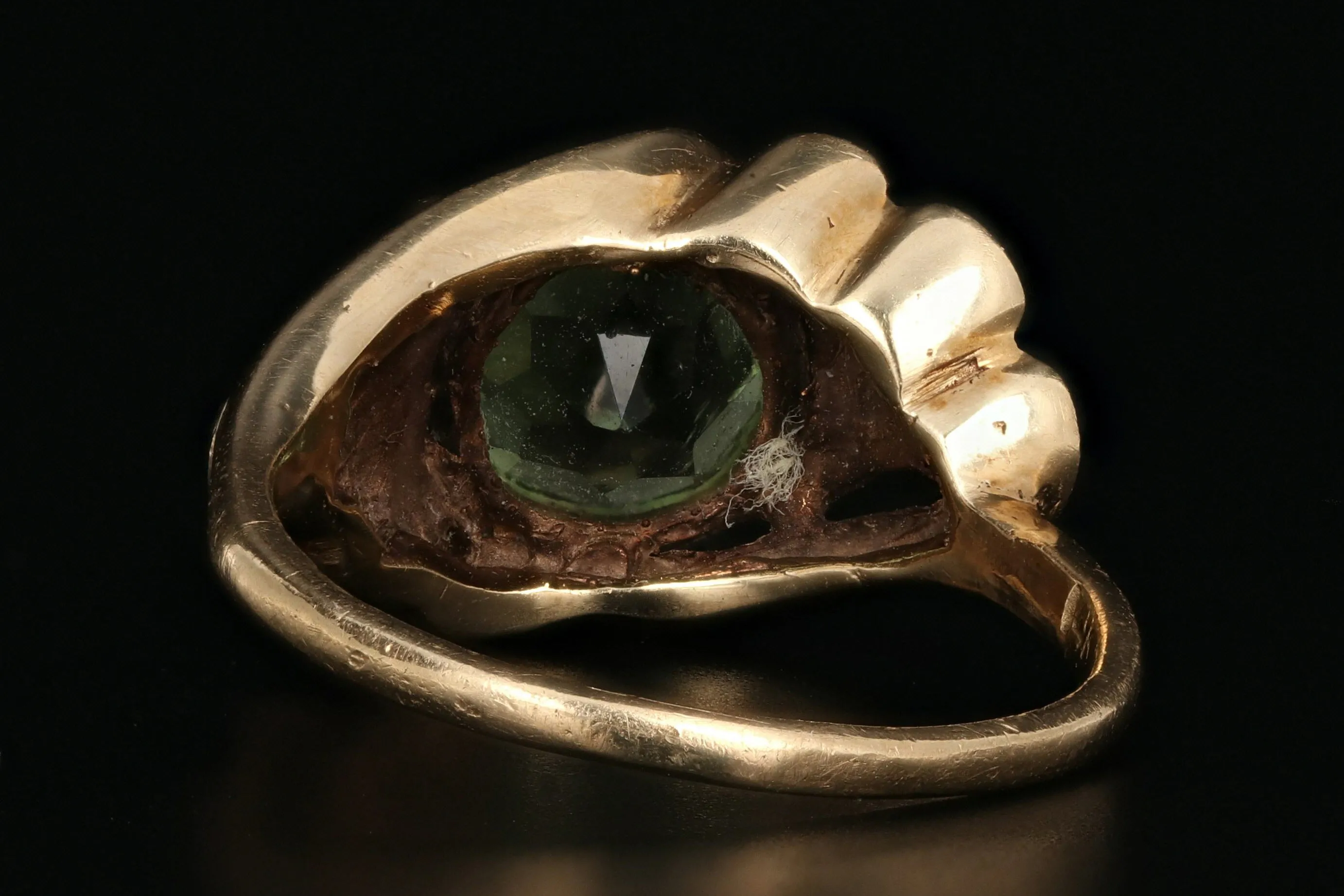Vintage 14K Yellow Gold 2 Carat Peridot and Diamond Ring