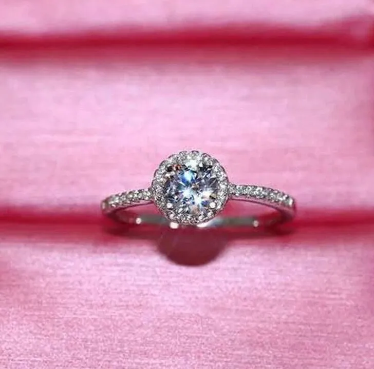 womens engagement ring | Brilliant Cut Ring | Resizable Engagement Ring | Round Diamond Ring | Diamond Rings | Engagement Ring Replacement