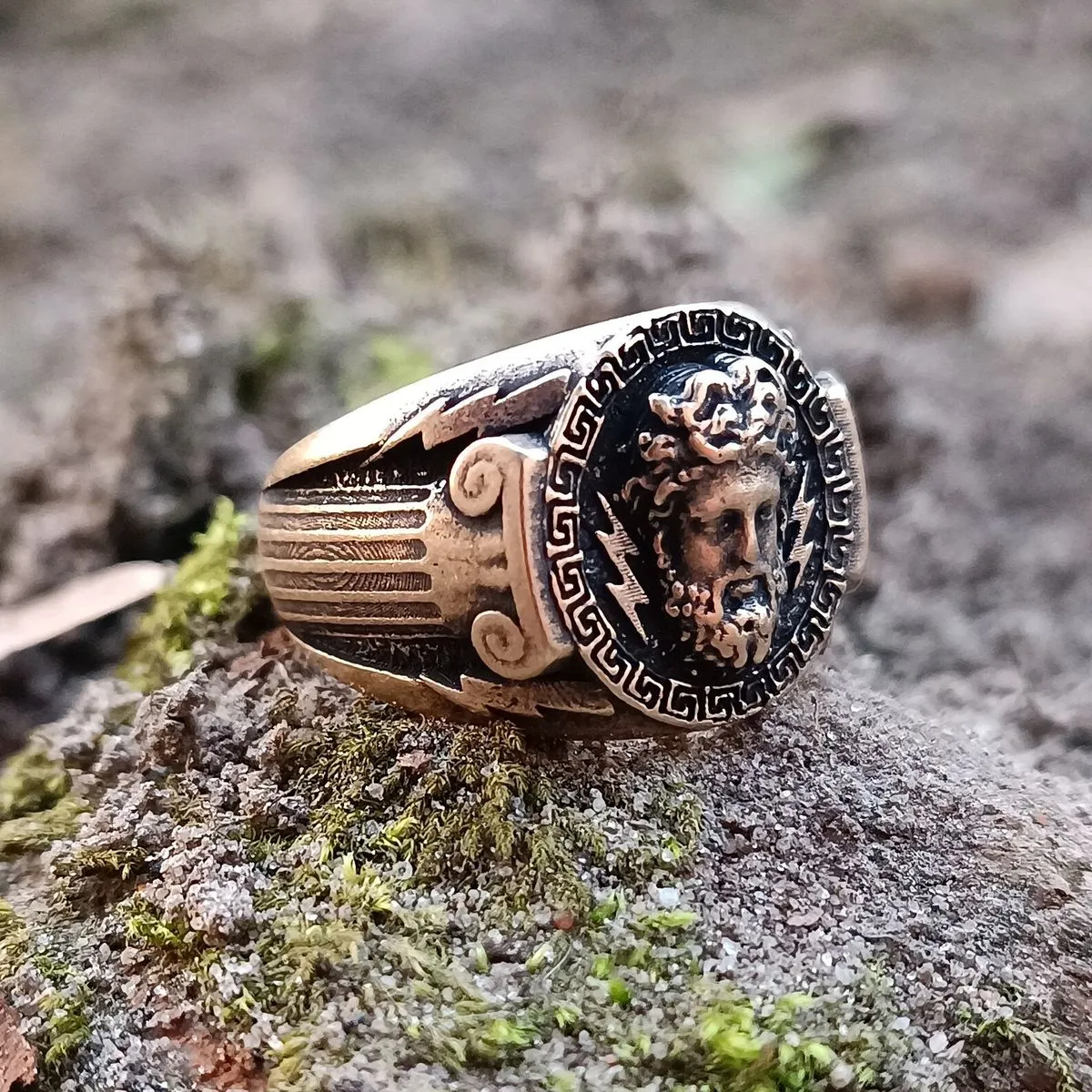 Zeus bronze ring